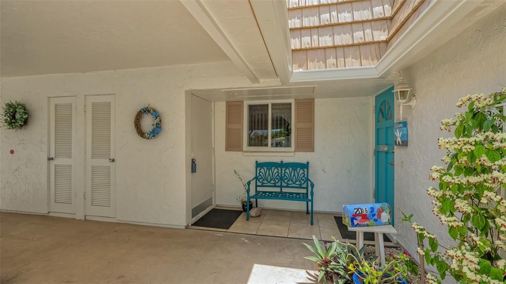 For Sale: $279,900 (2 beds, 2 baths, 1312 Square Feet)