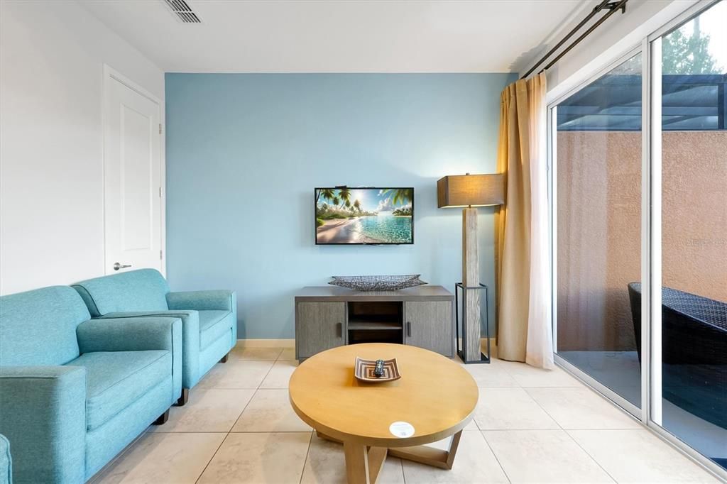 待售: $329,000 (2 贝兹, 2 浴室, 1350 平方英尺)