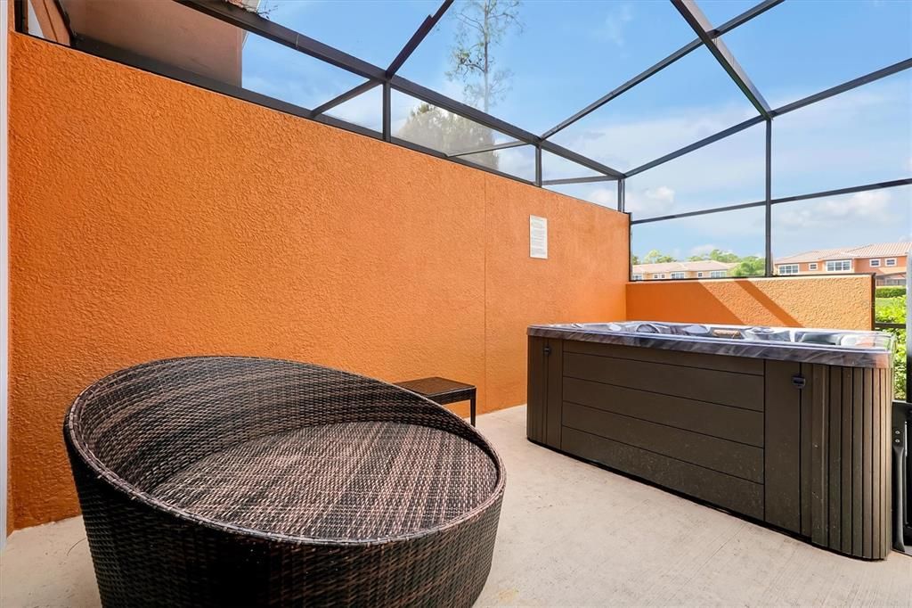 待售: $329,000 (2 贝兹, 2 浴室, 1350 平方英尺)