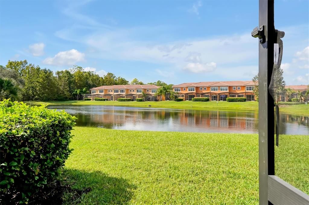 待售: $329,000 (2 贝兹, 2 浴室, 1350 平方英尺)