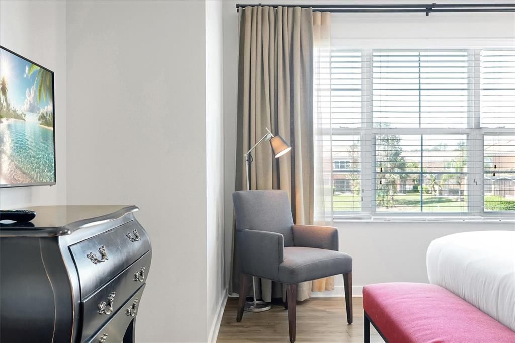 待售: $329,000 (2 贝兹, 2 浴室, 1350 平方英尺)