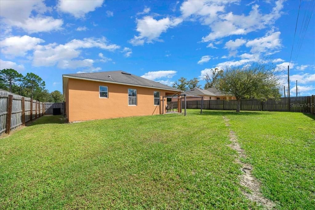 На продажу: $279,000 (3 спален, 2 ванн, 1802 Квадратных фут)