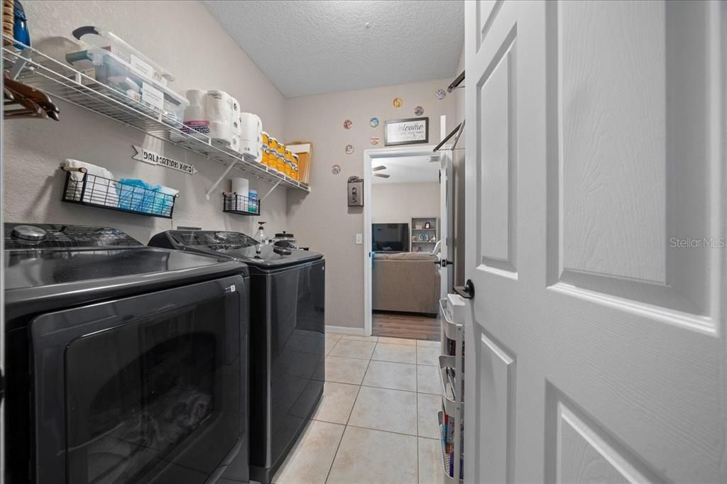 На продажу: $279,000 (3 спален, 2 ванн, 1802 Квадратных фут)