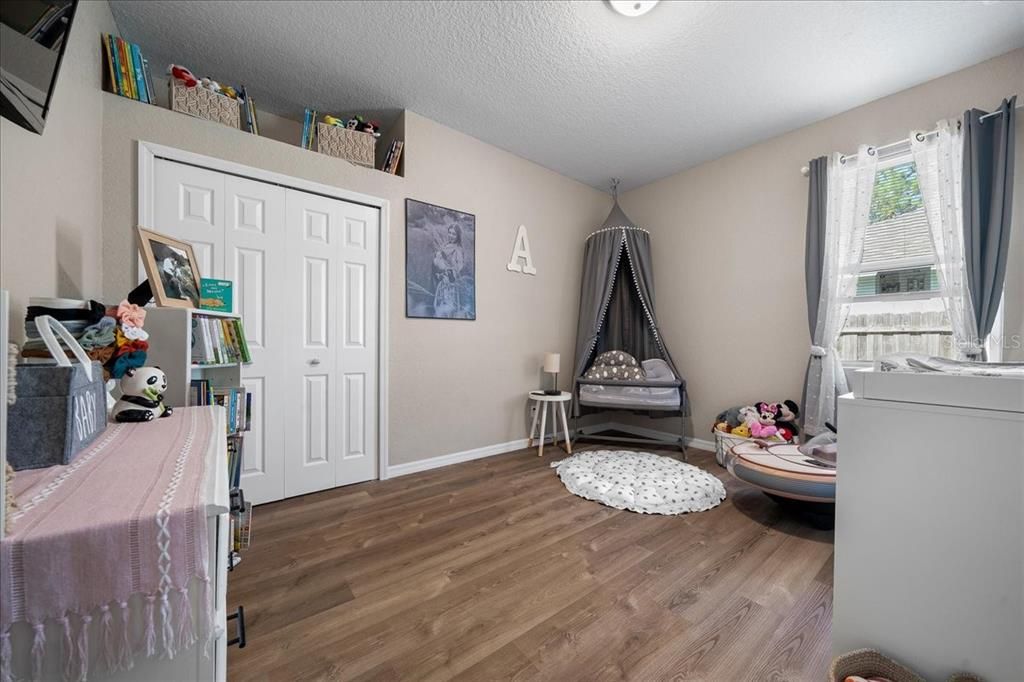 На продажу: $279,000 (3 спален, 2 ванн, 1802 Квадратных фут)