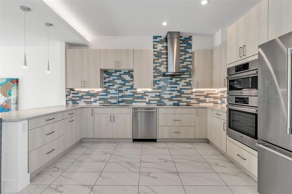 For Sale: $2,425,000 (4 beds, 3 baths, 2737 Square Feet)