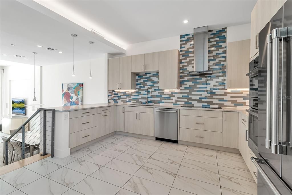 For Sale: $2,425,000 (4 beds, 3 baths, 2737 Square Feet)