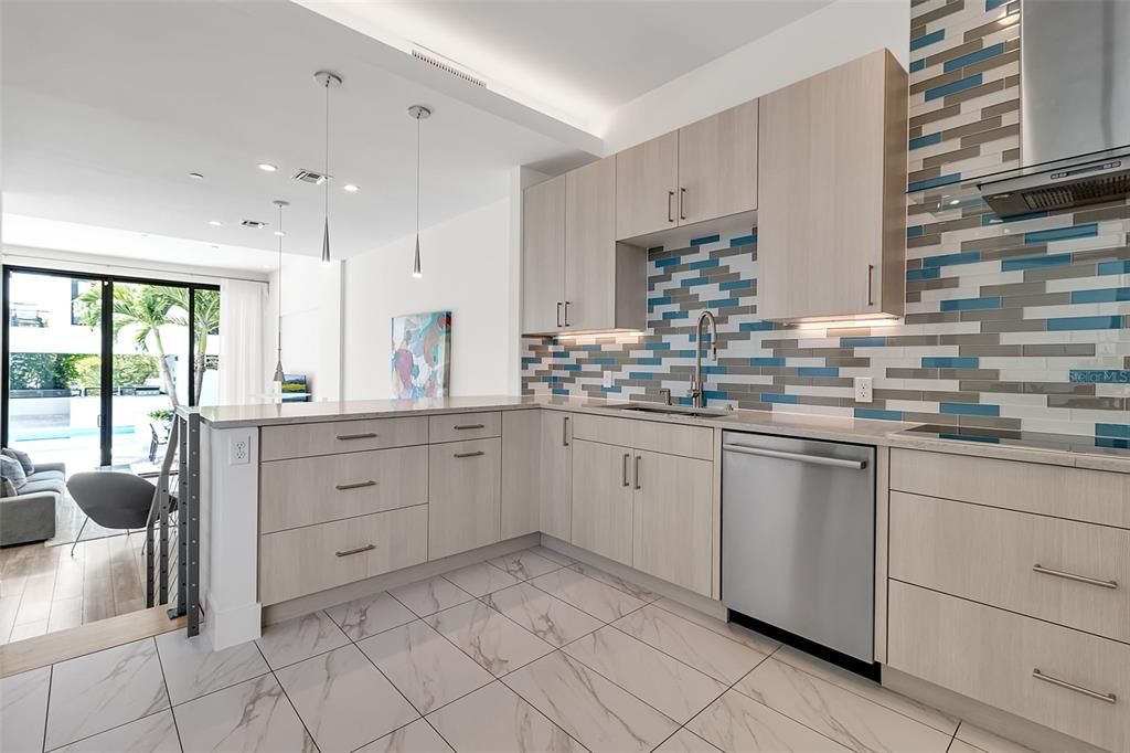 For Sale: $2,425,000 (4 beds, 3 baths, 2737 Square Feet)