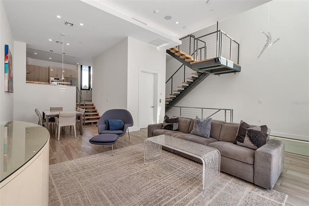 For Sale: $2,425,000 (4 beds, 3 baths, 2737 Square Feet)