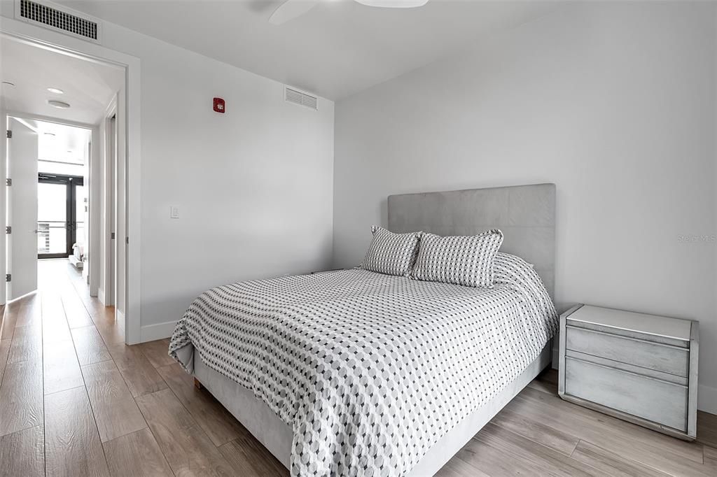 For Sale: $2,425,000 (4 beds, 3 baths, 2737 Square Feet)