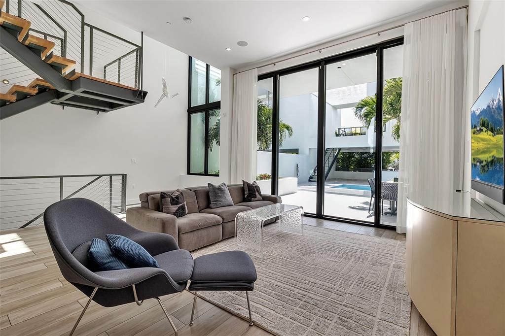 For Sale: $2,425,000 (4 beds, 3 baths, 2737 Square Feet)