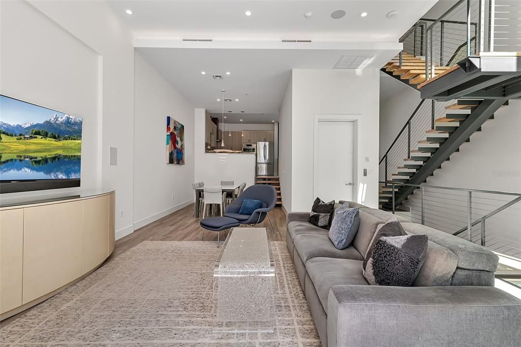 For Sale: $2,425,000 (4 beds, 3 baths, 2737 Square Feet)