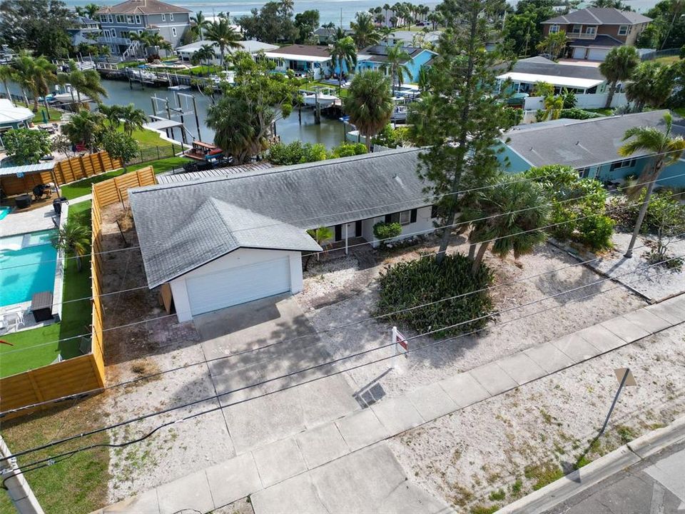 Activo con contrato: $450,000 (3 camas, 2 baños, 1310 Pies cuadrados)