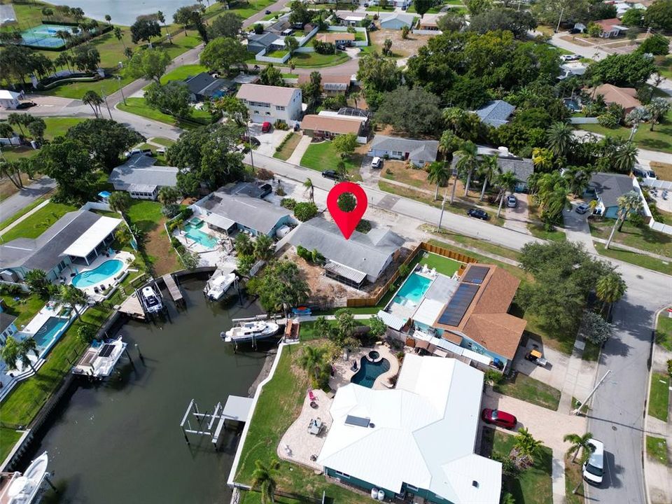 Activo con contrato: $450,000 (3 camas, 2 baños, 1310 Pies cuadrados)