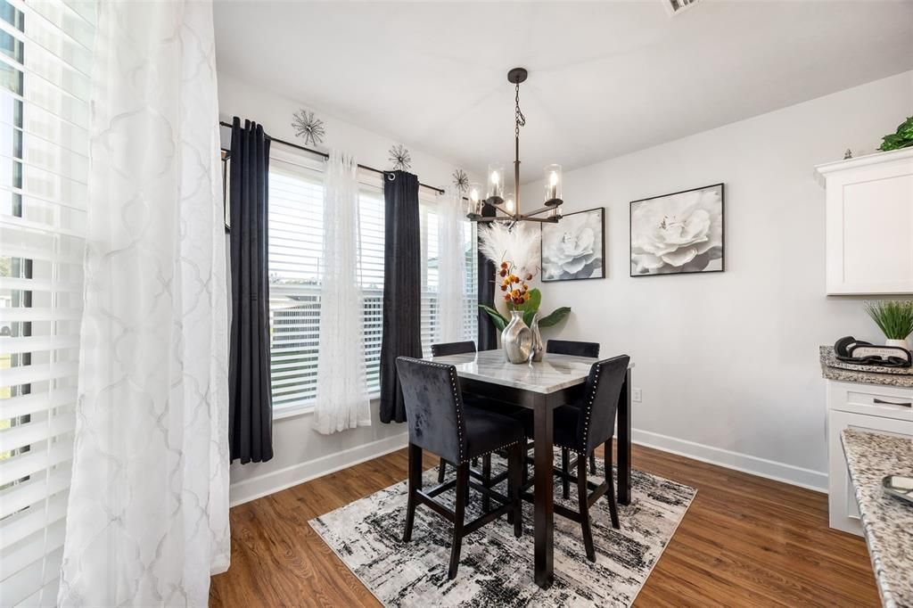 For Sale: $310,000 (3 beds, 2 baths, 1457 Square Feet)