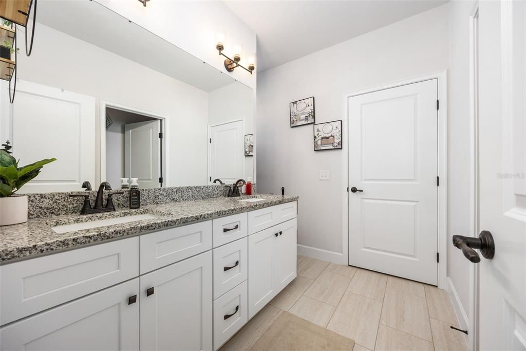 For Sale: $310,000 (3 beds, 2 baths, 1457 Square Feet)