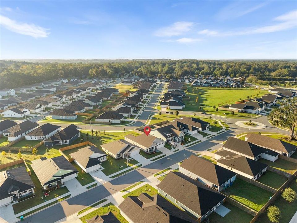 For Sale: $310,000 (3 beds, 2 baths, 1457 Square Feet)