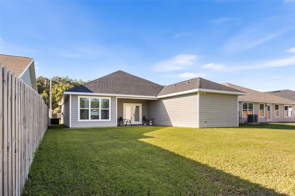 For Sale: $310,000 (3 beds, 2 baths, 1457 Square Feet)