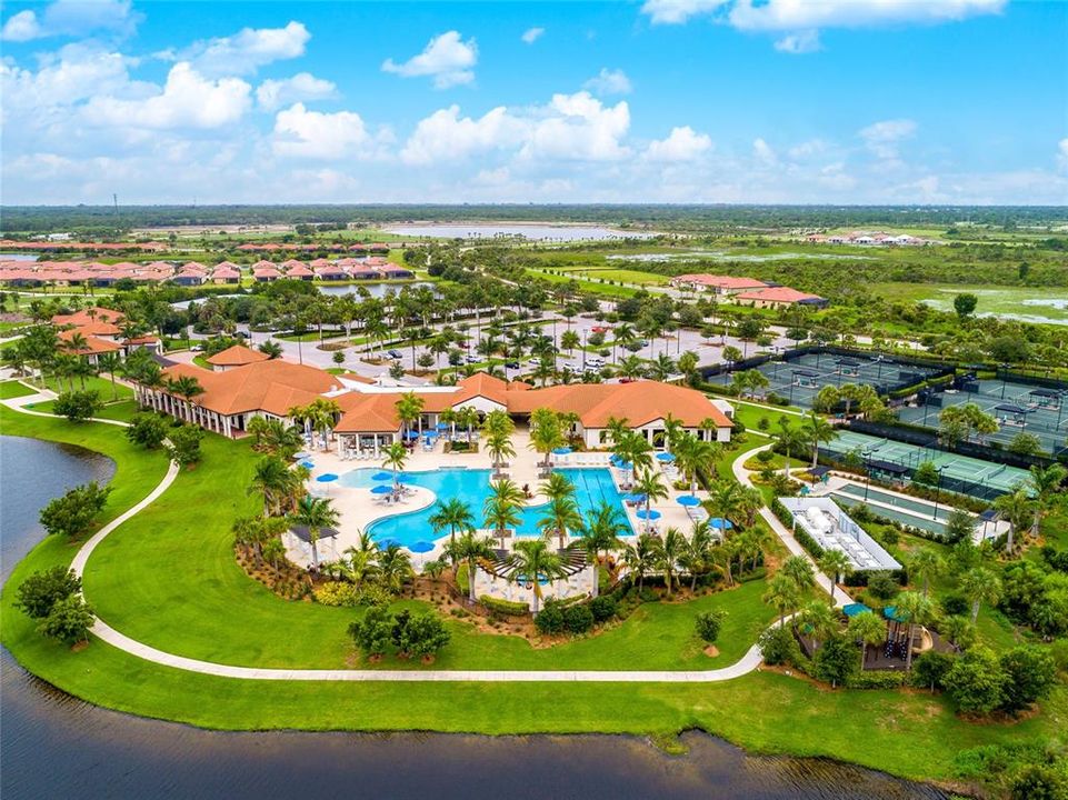 For Sale: $1,290,000 (4 beds, 3 baths, 2810 Square Feet)