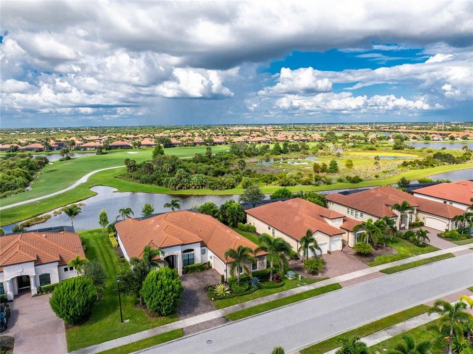 For Sale: $1,290,000 (4 beds, 3 baths, 2810 Square Feet)