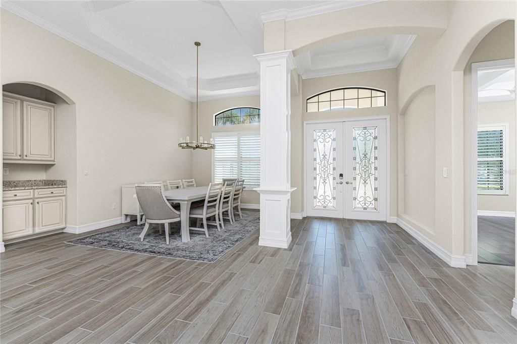 For Sale: $1,290,000 (4 beds, 3 baths, 2810 Square Feet)