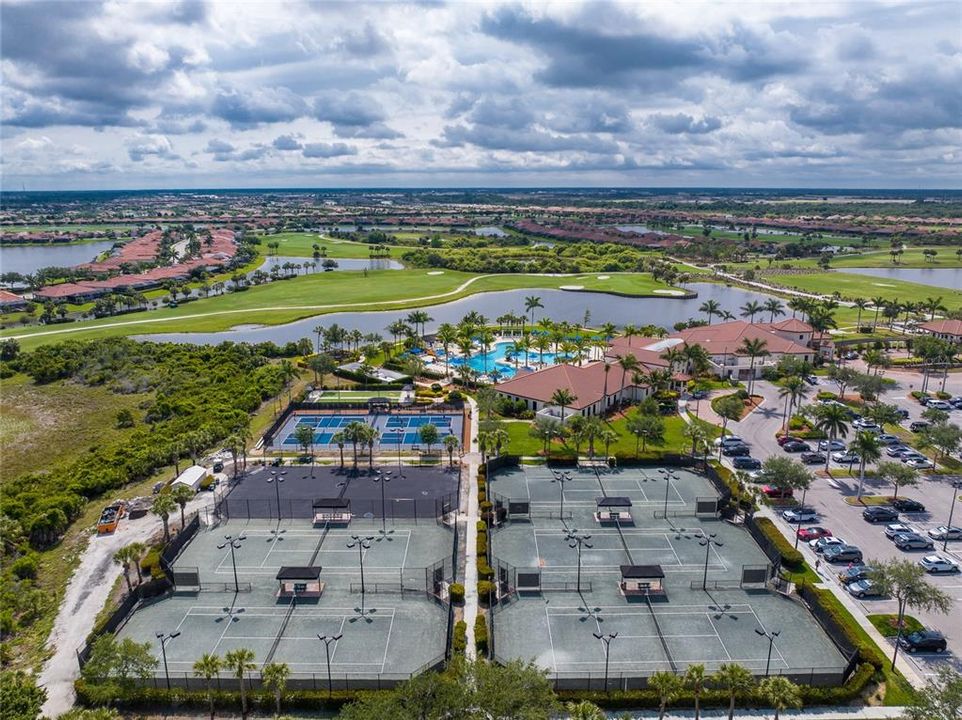 For Sale: $1,290,000 (4 beds, 3 baths, 2810 Square Feet)