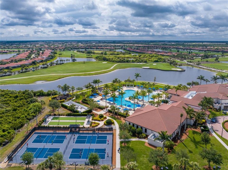 For Sale: $1,290,000 (4 beds, 3 baths, 2810 Square Feet)