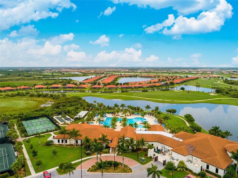 For Sale: $1,290,000 (4 beds, 3 baths, 2810 Square Feet)