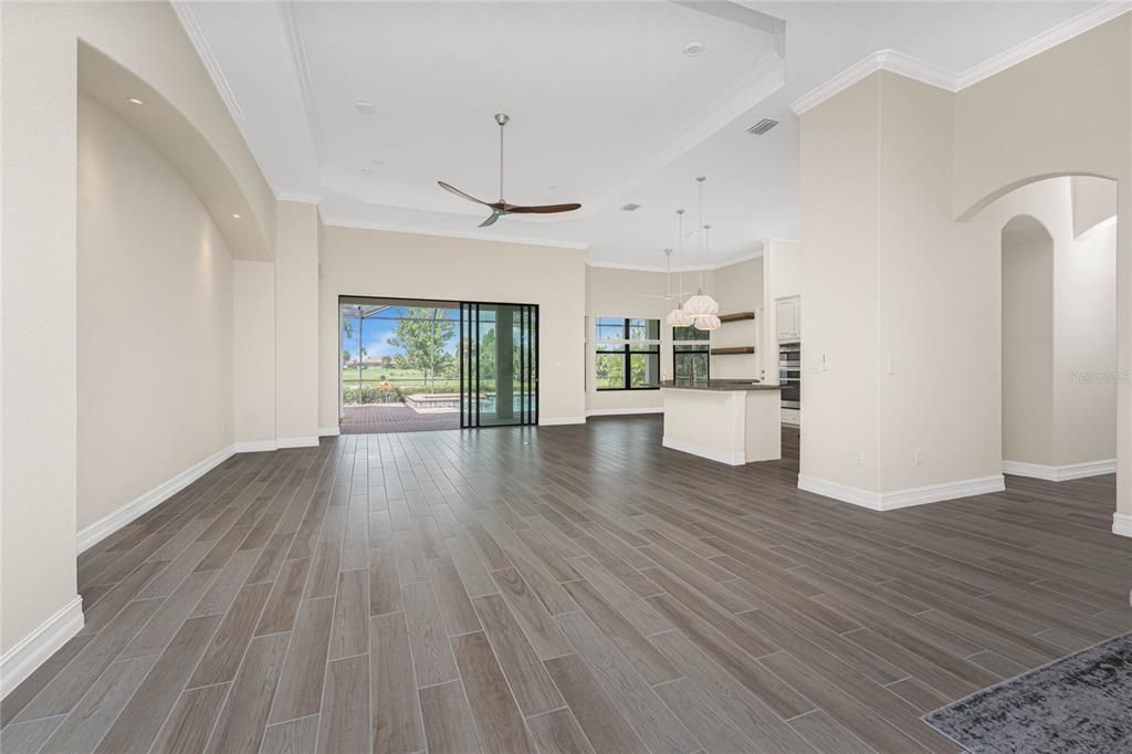 For Sale: $1,290,000 (4 beds, 3 baths, 2810 Square Feet)