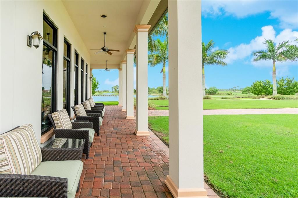 For Sale: $1,290,000 (4 beds, 3 baths, 2810 Square Feet)