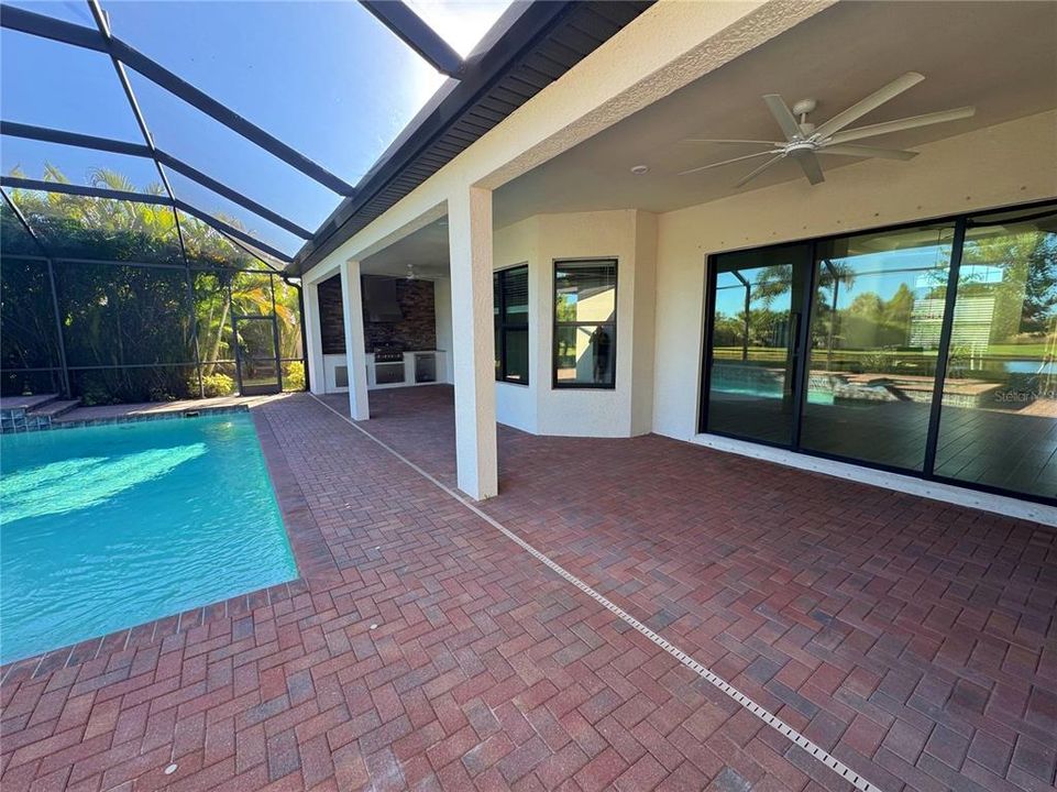 For Sale: $1,290,000 (4 beds, 3 baths, 2810 Square Feet)