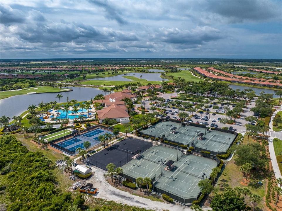 For Sale: $1,290,000 (4 beds, 3 baths, 2810 Square Feet)