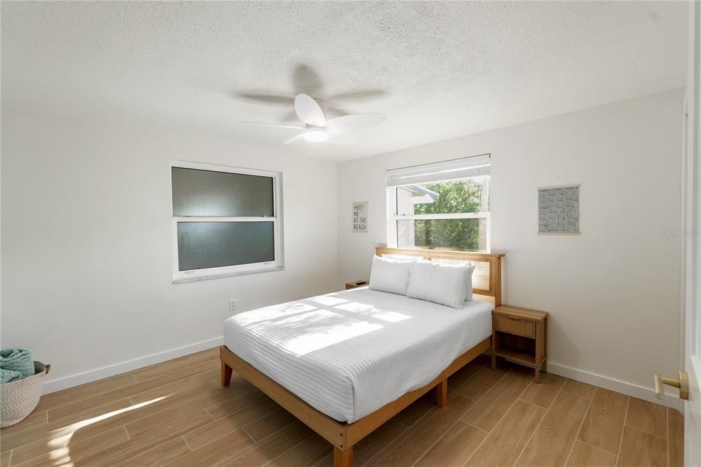 For Sale: $629,000 (2 beds, 2 baths, 1422 Square Feet)