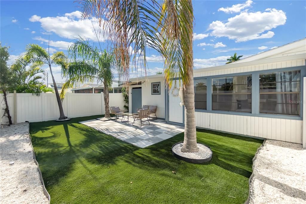 For Sale: $629,000 (2 beds, 2 baths, 1422 Square Feet)