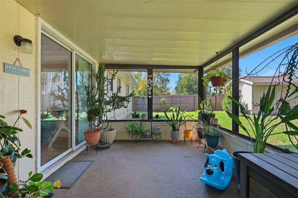 Под контрактом: $224,900 (3 спален, 2 ванн, 1162 Квадратных фут)