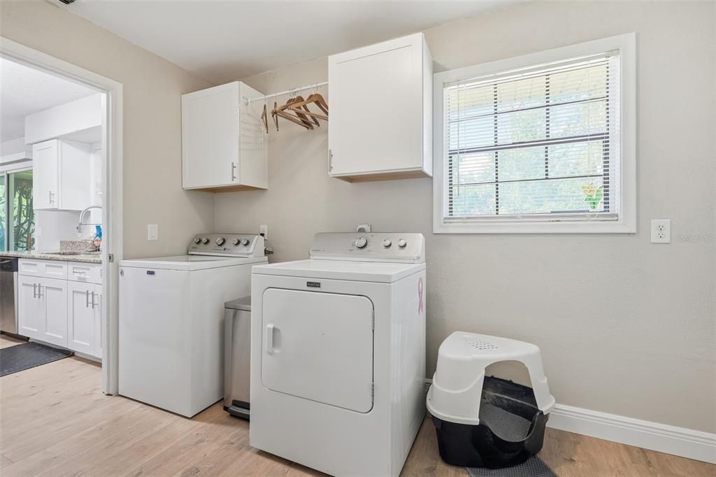 Под контрактом: $224,900 (3 спален, 2 ванн, 1162 Квадратных фут)