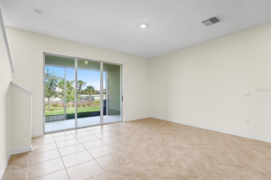 出租: $2,000 (3 贝兹, 2 浴室, 1707 平方英尺)