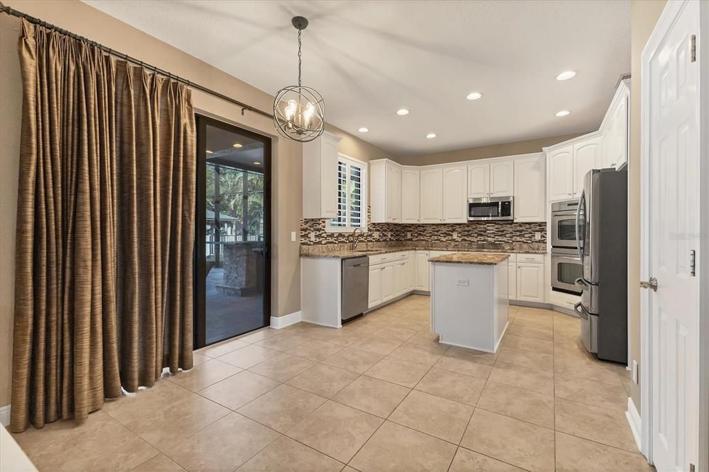 For Sale: $925,000 (5 beds, 3 baths, 3439 Square Feet)