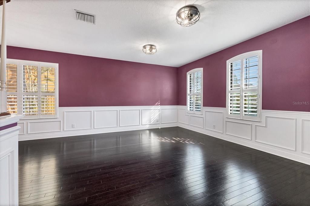 For Sale: $925,000 (5 beds, 3 baths, 3439 Square Feet)