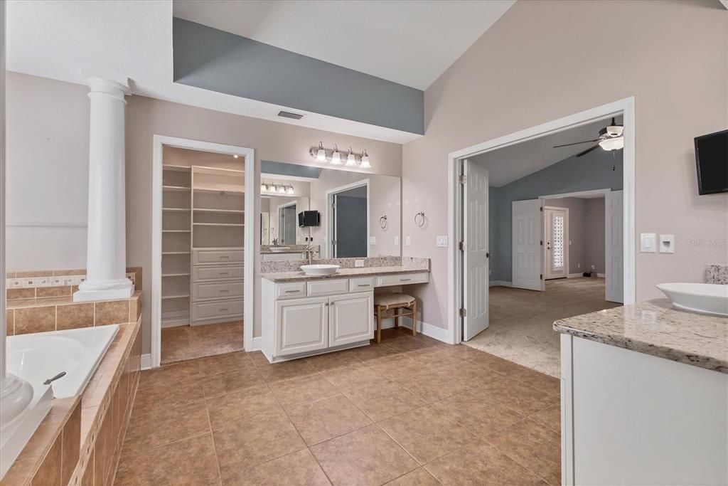 For Sale: $925,000 (5 beds, 3 baths, 3439 Square Feet)