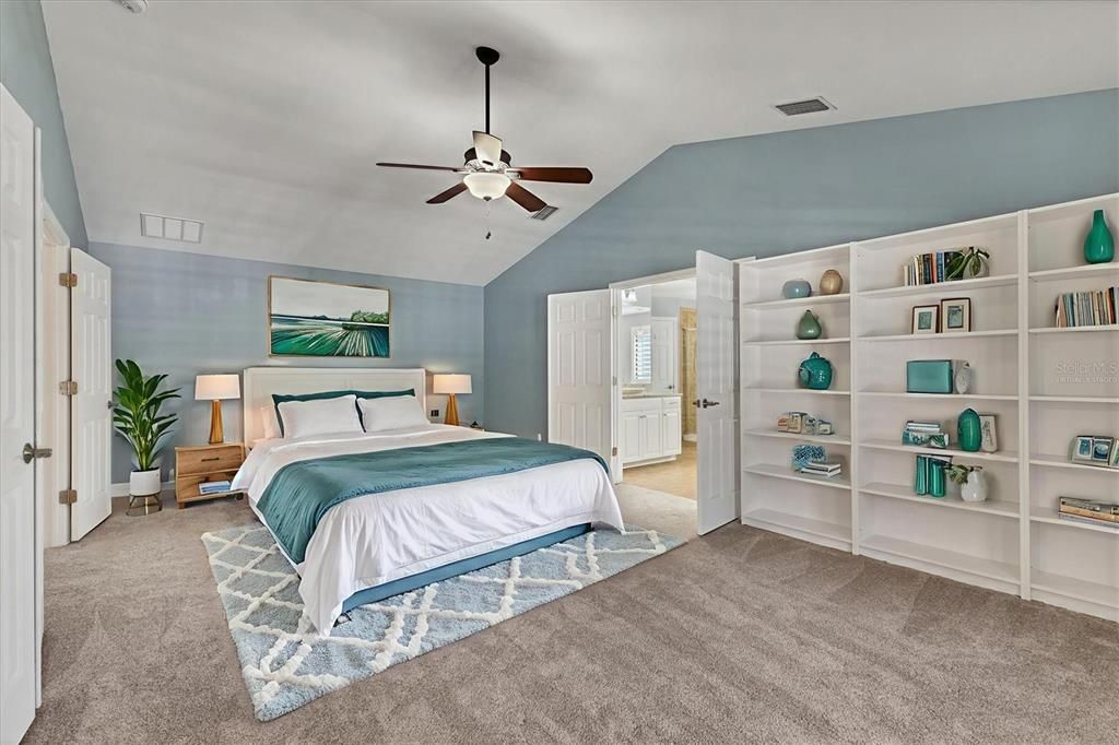 For Sale: $925,000 (5 beds, 3 baths, 3439 Square Feet)