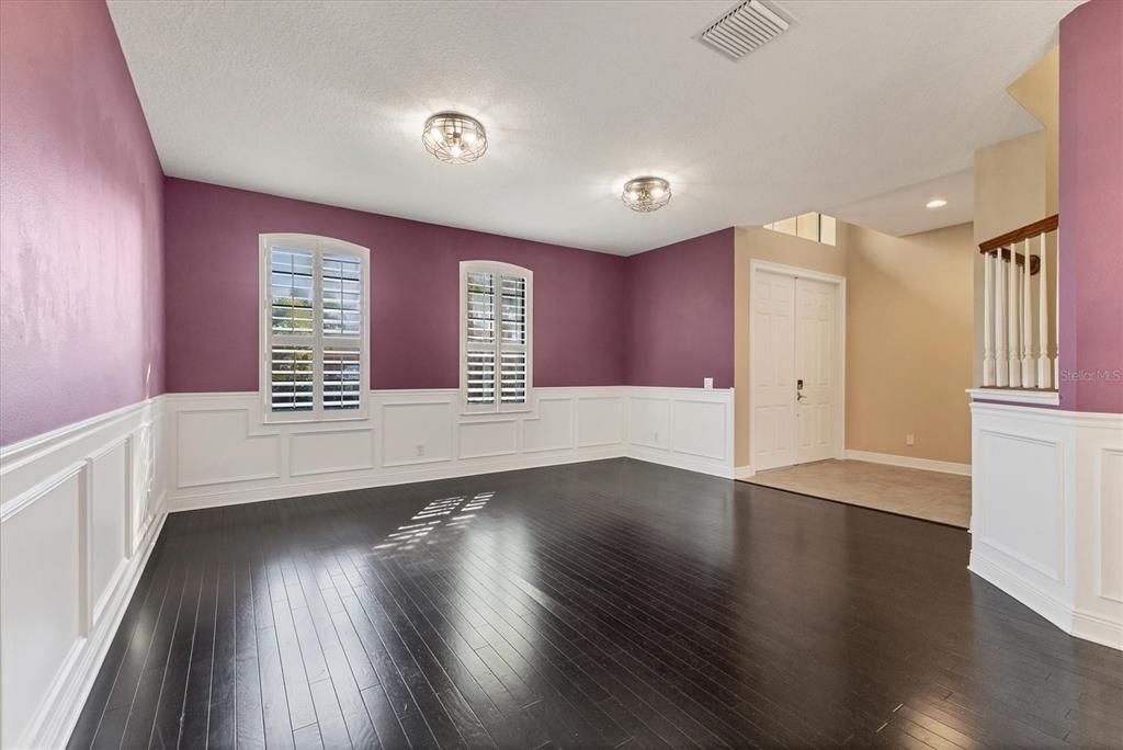 For Sale: $925,000 (5 beds, 3 baths, 3439 Square Feet)