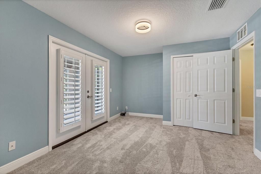 For Sale: $925,000 (5 beds, 3 baths, 3439 Square Feet)