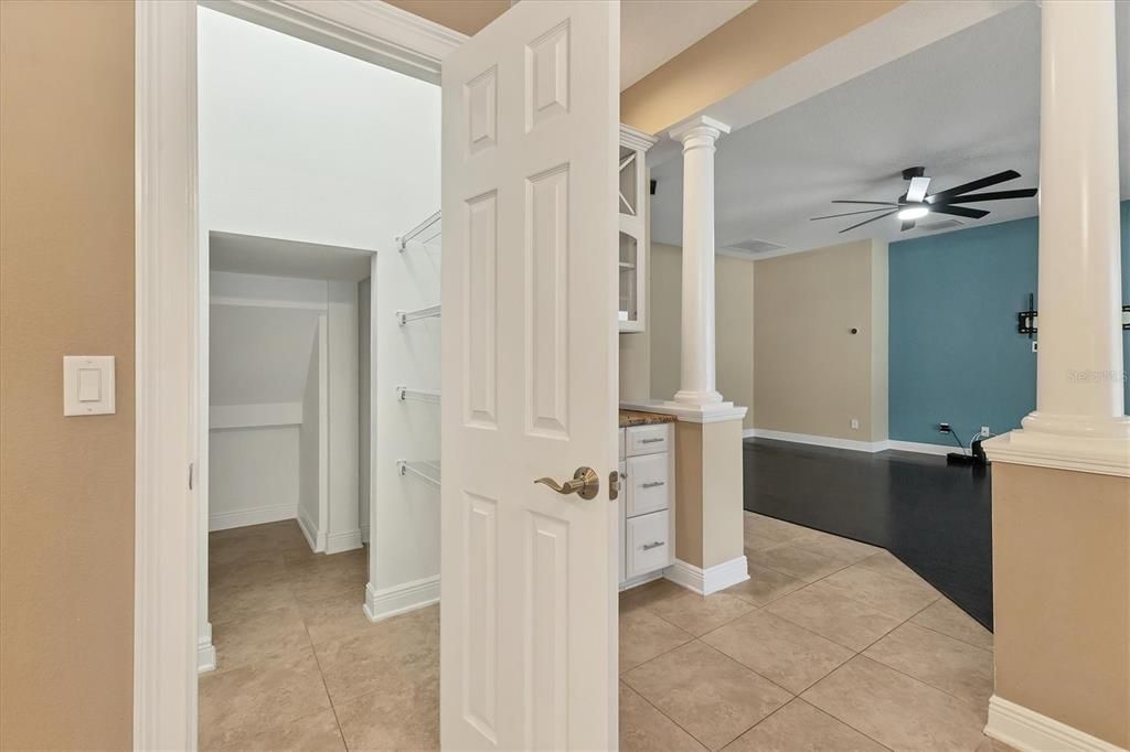 For Sale: $925,000 (5 beds, 3 baths, 3439 Square Feet)