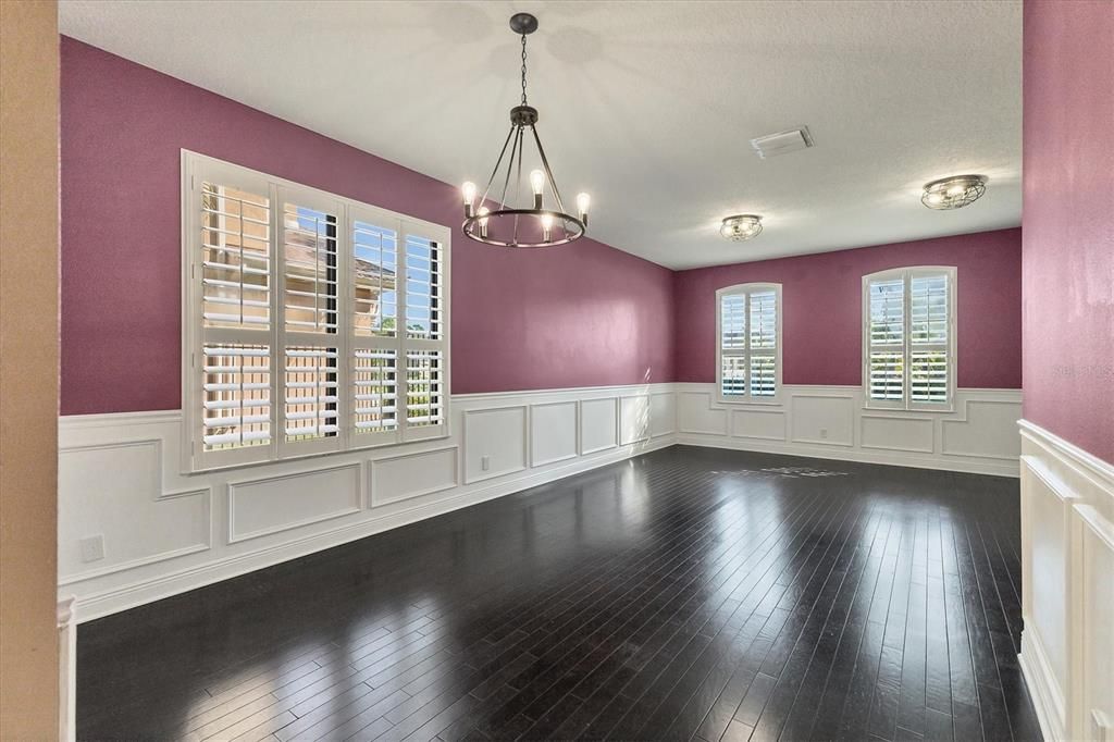 For Sale: $925,000 (5 beds, 3 baths, 3439 Square Feet)