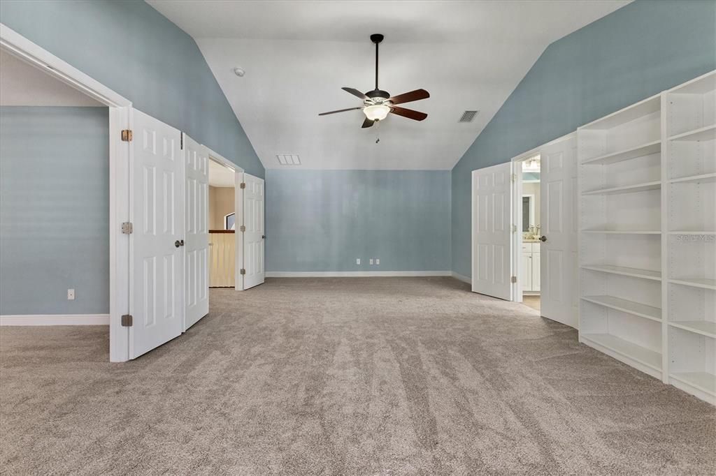 For Sale: $925,000 (5 beds, 3 baths, 3439 Square Feet)