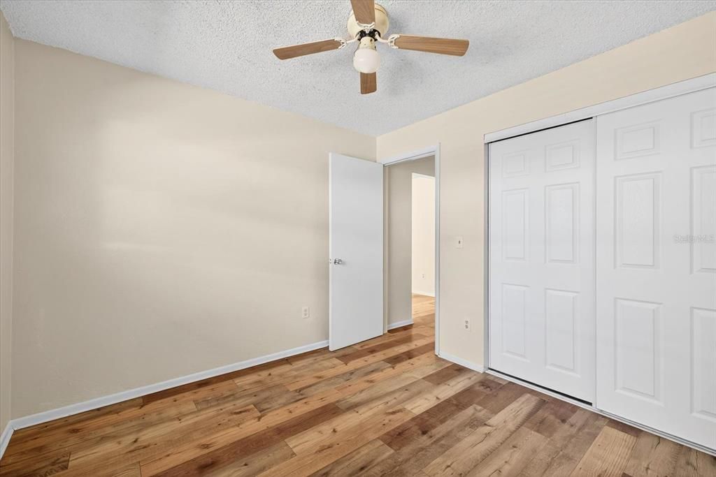 合同活跃: $579,000 (4 贝兹, 0 浴室, 1400 平方英尺)