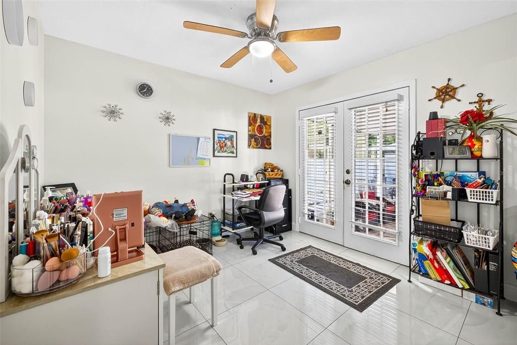 For Sale: $390,000 (4 beds, 3 baths, 1376 Square Feet)