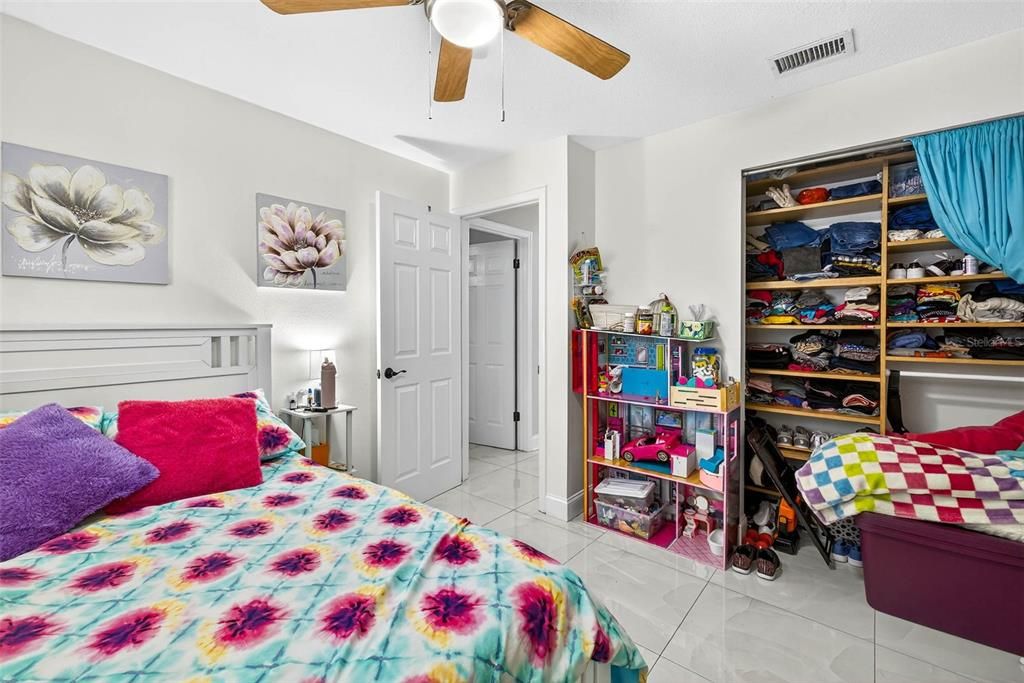 For Sale: $390,000 (4 beds, 3 baths, 1376 Square Feet)