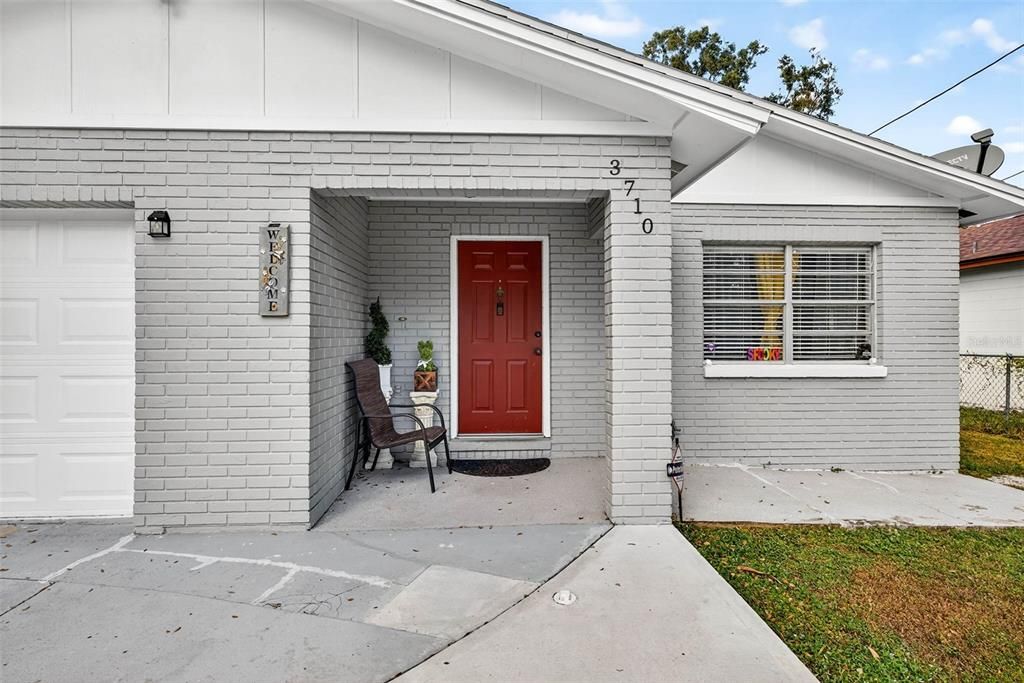 For Sale: $390,000 (4 beds, 3 baths, 1376 Square Feet)