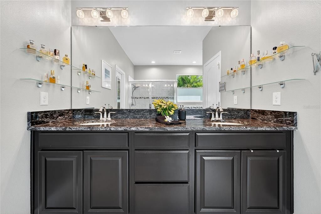 待售: $850,000 (4 贝兹, 4 浴室, 3618 平方英尺)